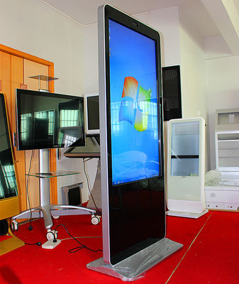 China Stand Alone Kiosk Machine Digital Signage With Face Recognition Camera supplier