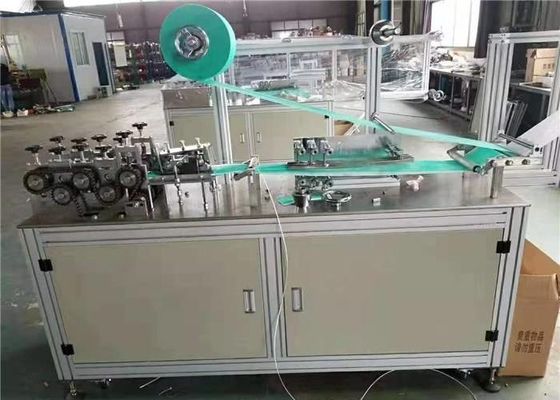 China Triple Layer Non Woven Face Mask Making Machine Auto Counting Function supplier